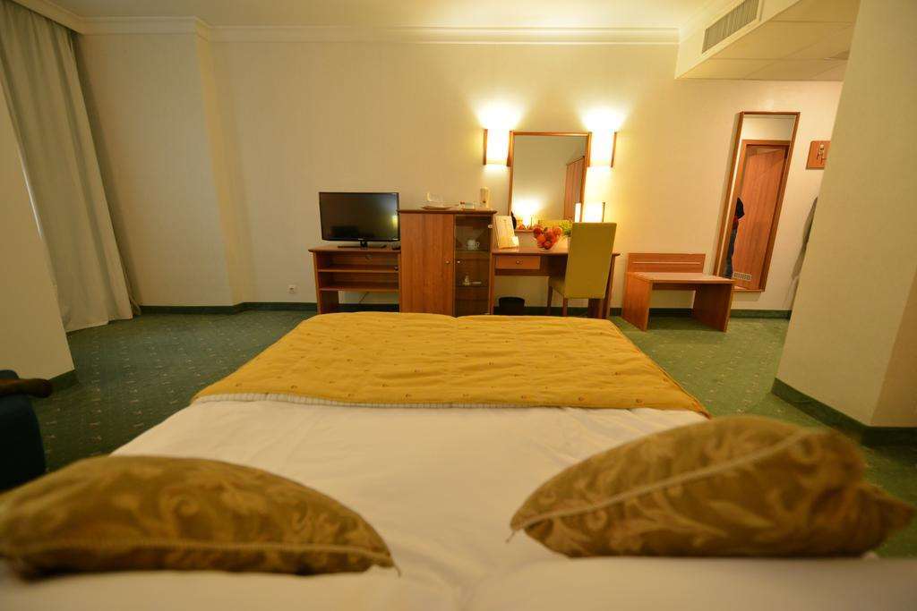 Hotel Karpos Skopje Room photo
