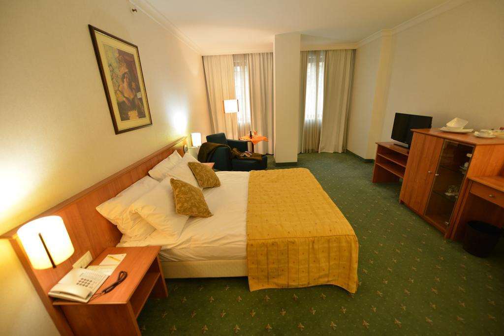 Hotel Karpos Skopje Room photo